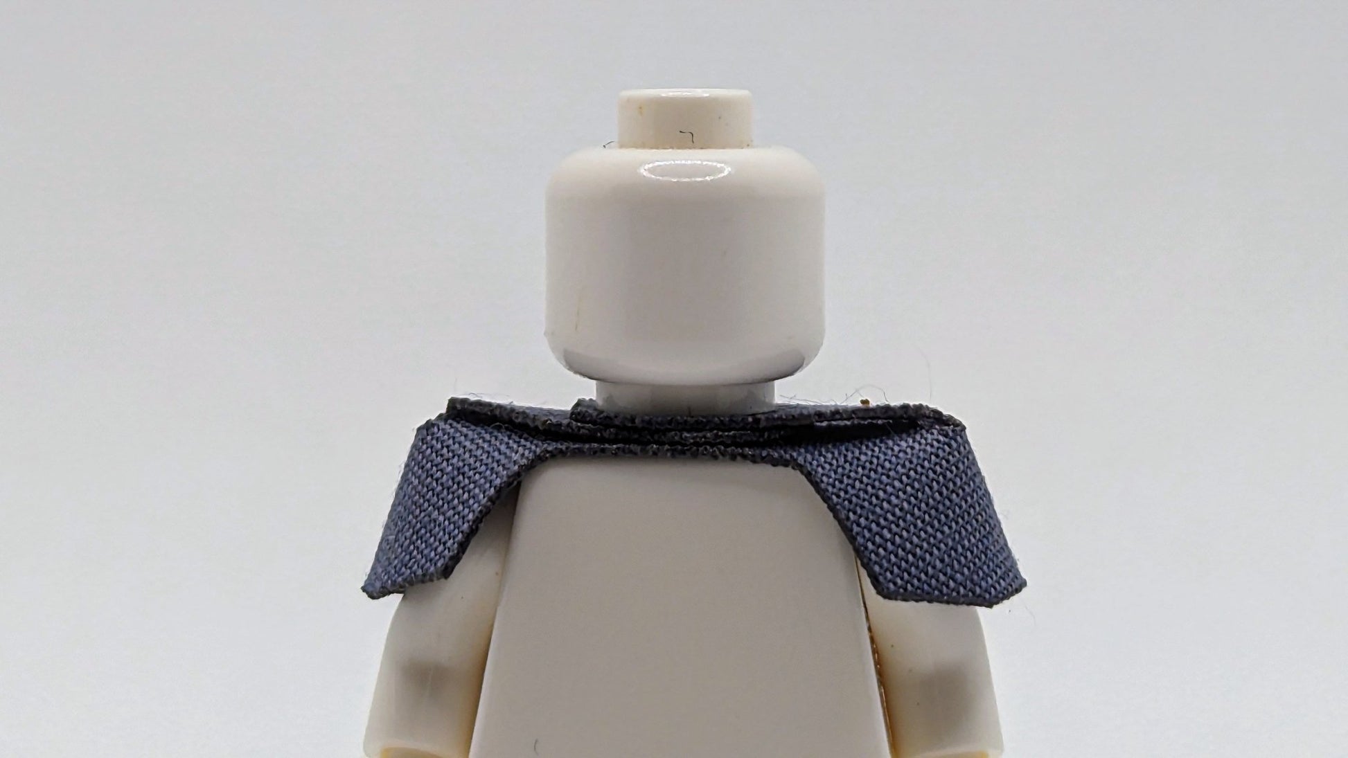 Armor Shoulder Pauldron by capes4minifigs - RPGminifigs