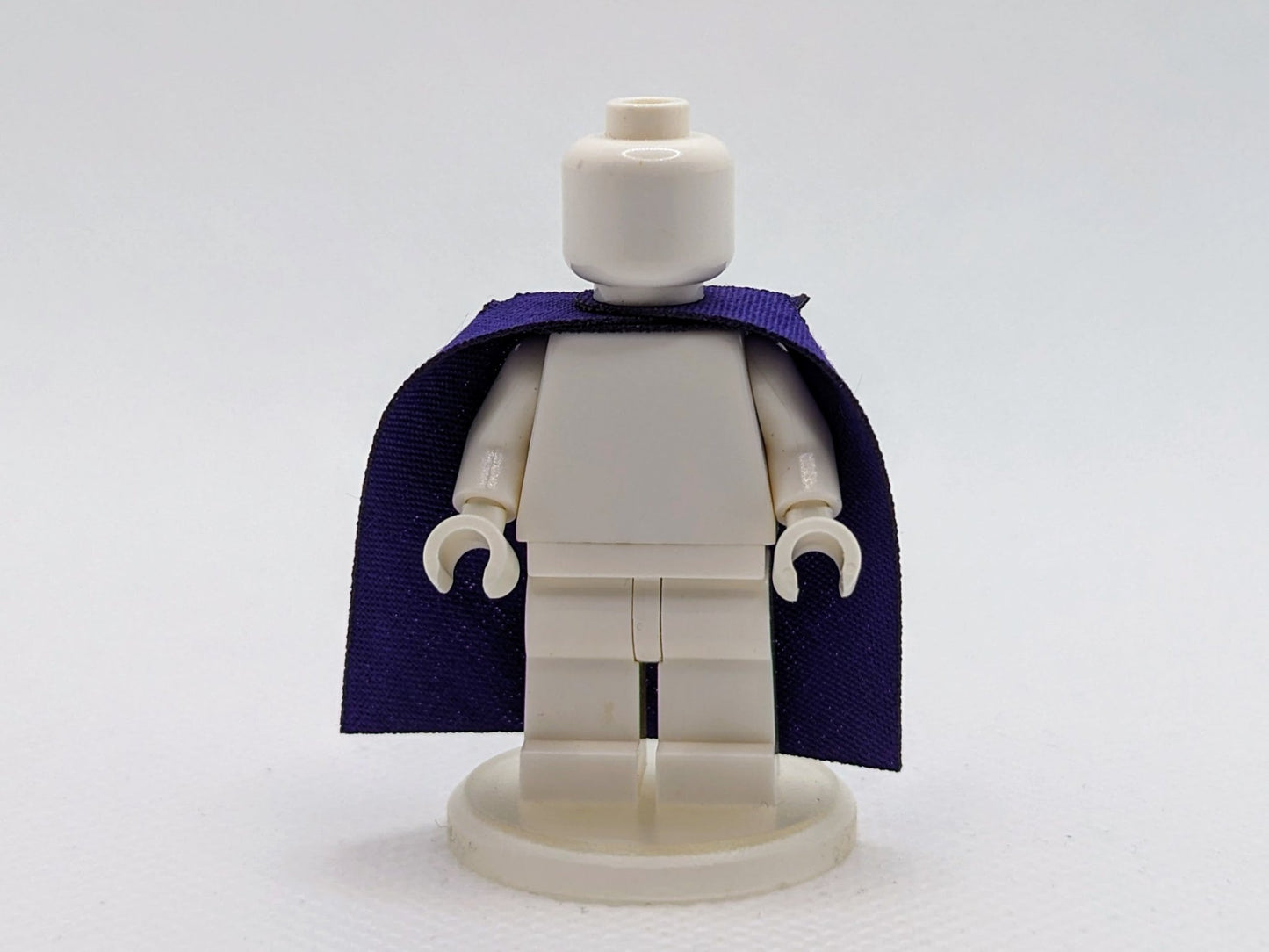 Over-Shoulder Cape by capes4minifigs - RPGminifigs