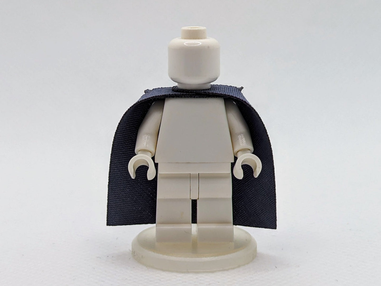 Over-Shoulder Cape by capes4minifigs - RPGminifigs